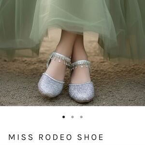 Trish Scully Miss Rodeo Sparkling Silver Shoes Size 12 or EU 31